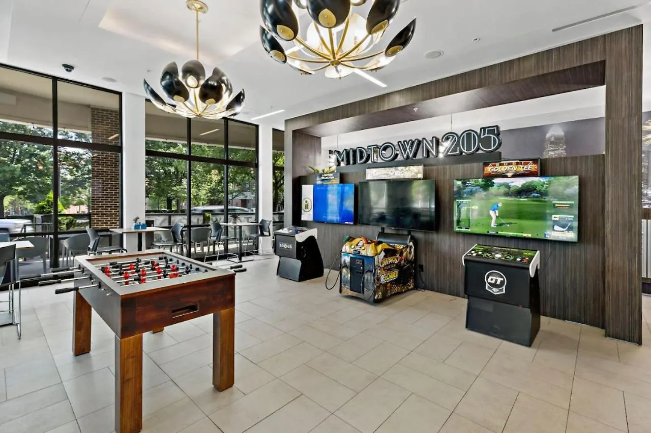 Beautiful 1Bd - 5Min Dt, Gym, Parking, W-D - Sleeps 6 Apartment Charlotte 0*,  United States