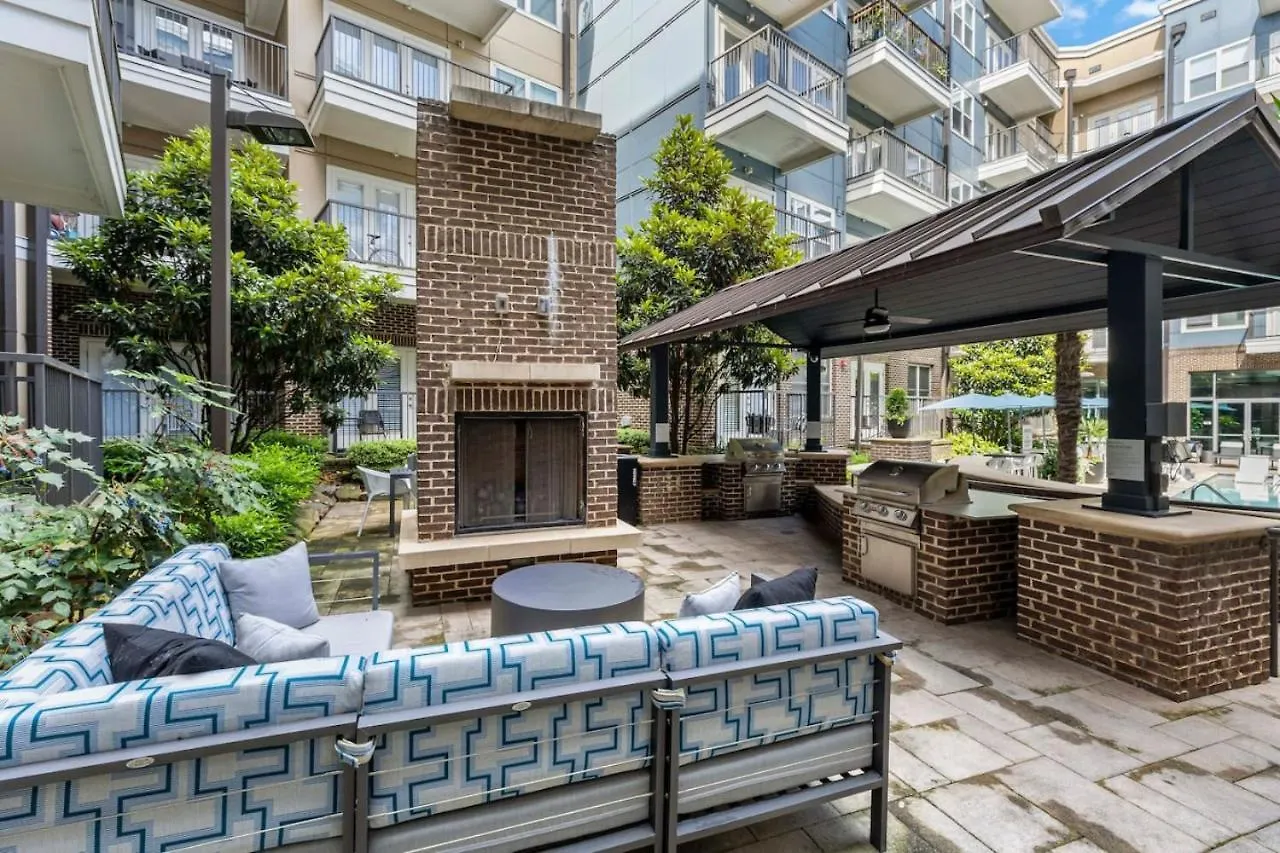 Beautiful 1Bd - 5Min Dt, Gym, Parking, W-D - Sleeps 6 Apartment Charlotte 0*,